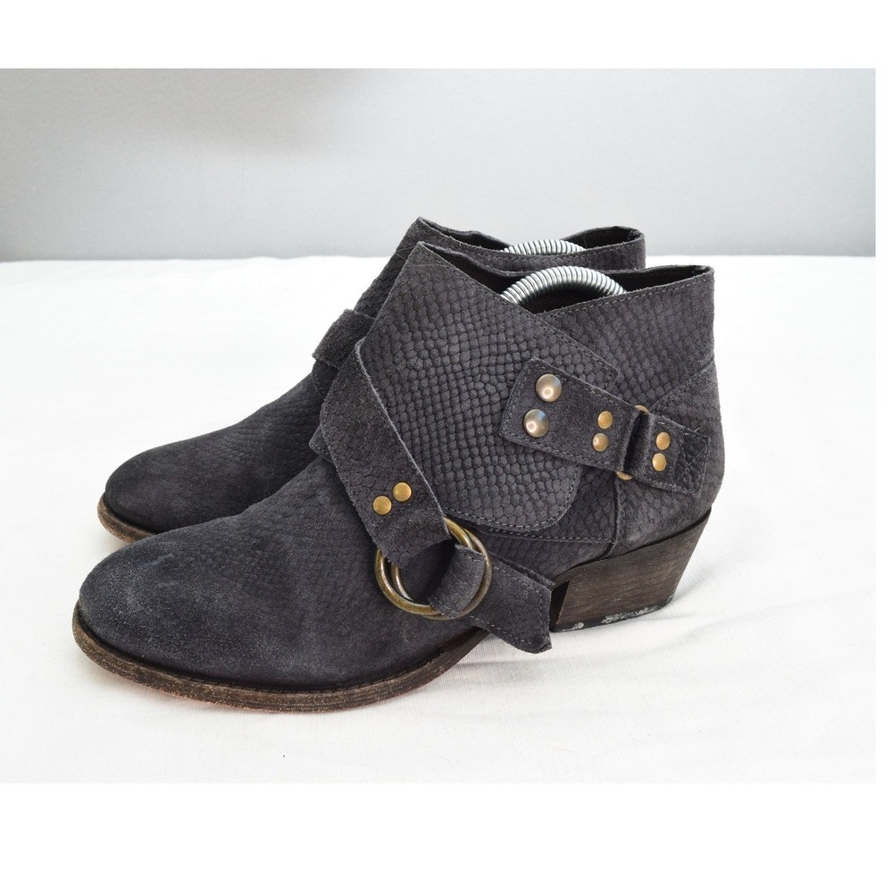 Free People Tortuga Ankle Boots 41 Grey Suede Snake Embossed Buckle Strap Bootie